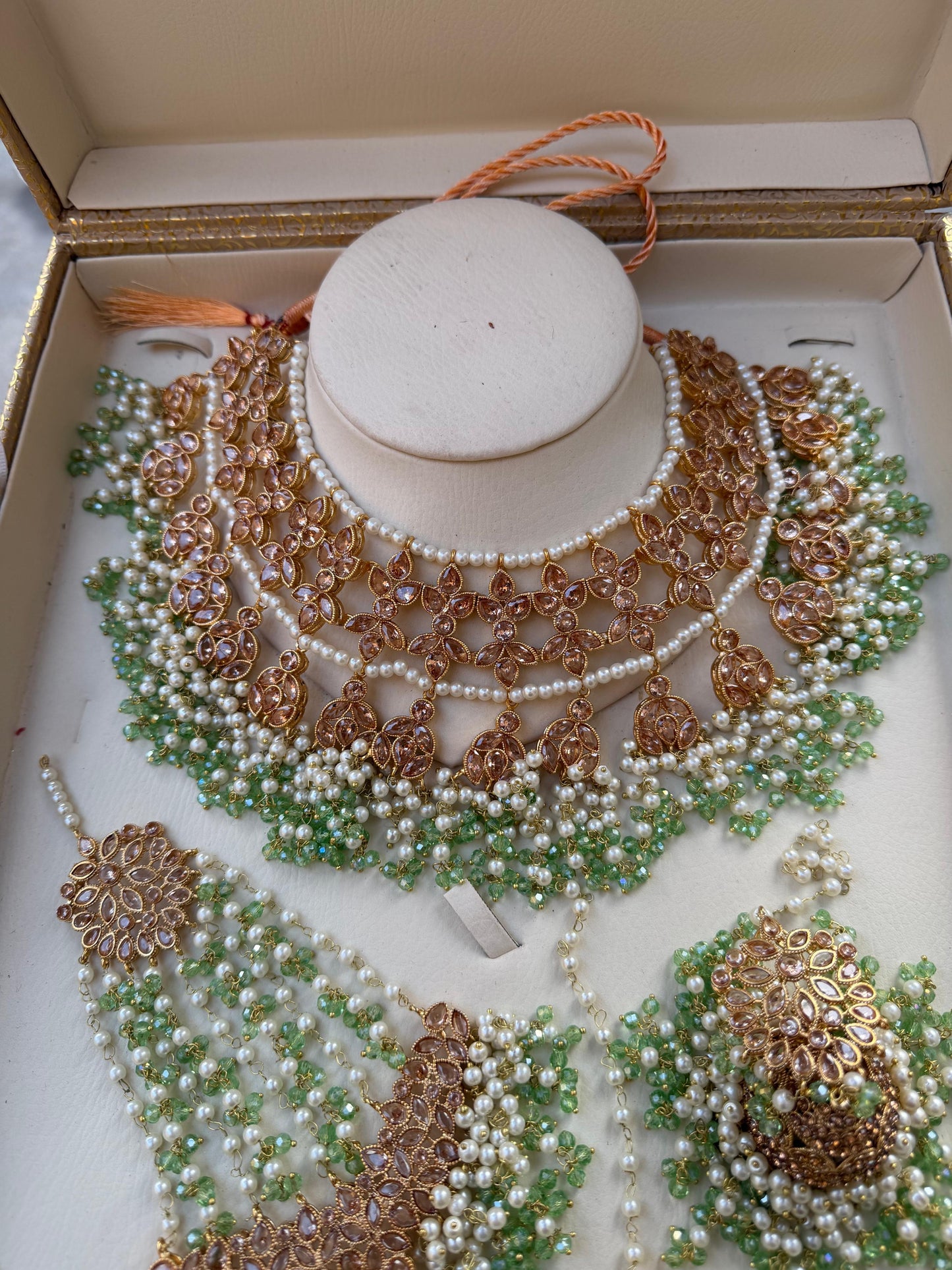 White & Green 24 Bridal Jewellery Set