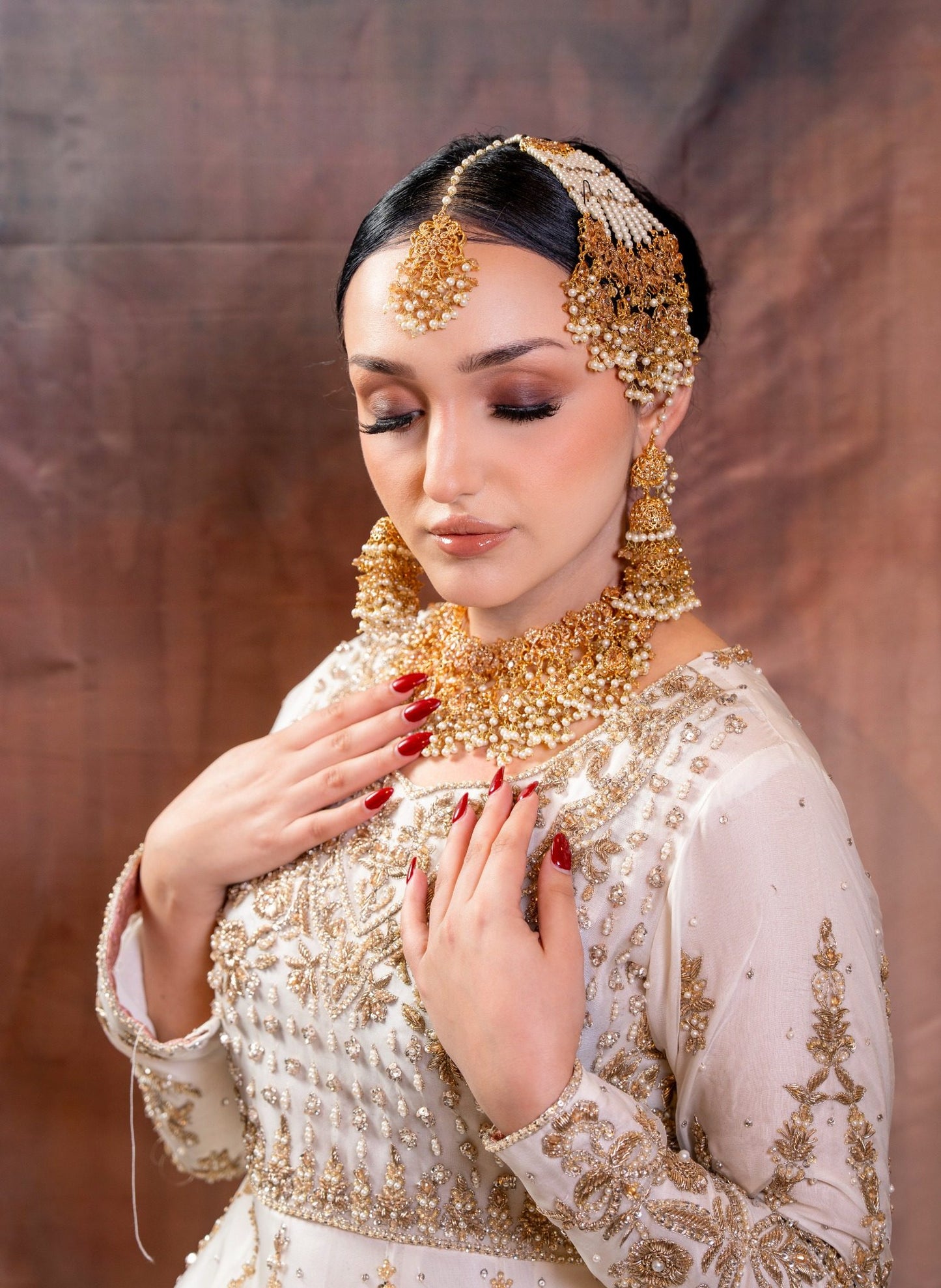 White & champagne Bridal Jewellery Set