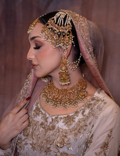 White & champagne Bridal Jewellery Set