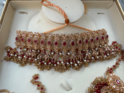 Red & champagne Bridal Jewellery Set.